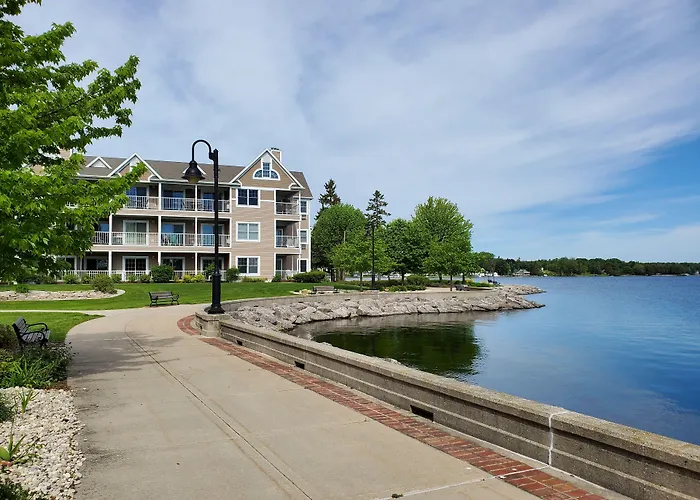 Bridgeport Waterfront Resort