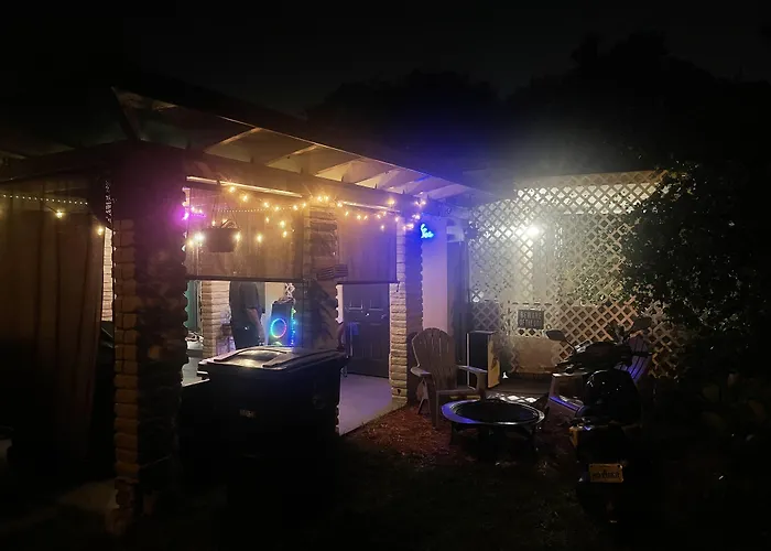 Miami Vibes "-Like" Shared Room