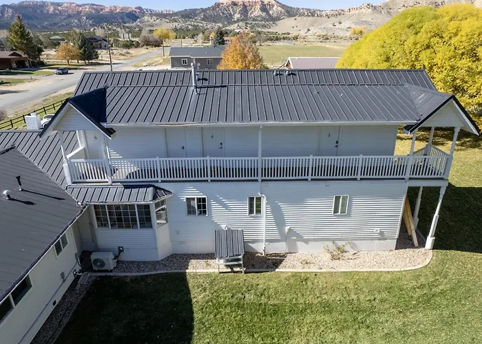 Happy Trails West Bed & Breakfast Tropic, United States