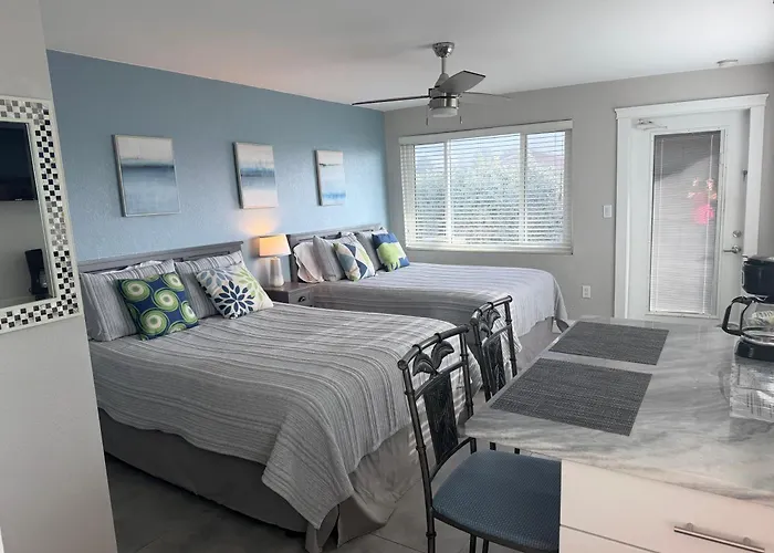 Beach Retreat On Casey Key
