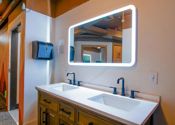 Park City Hostel, United States
