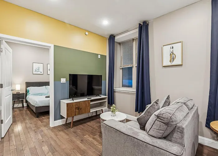 Stay At Luna On Callowhill