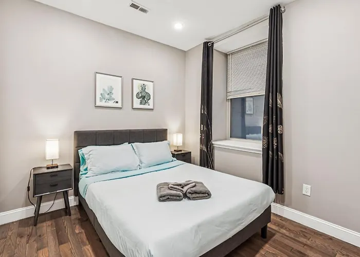 Stay At Luna On Callowhill