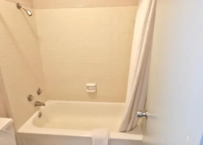 Budget Inn