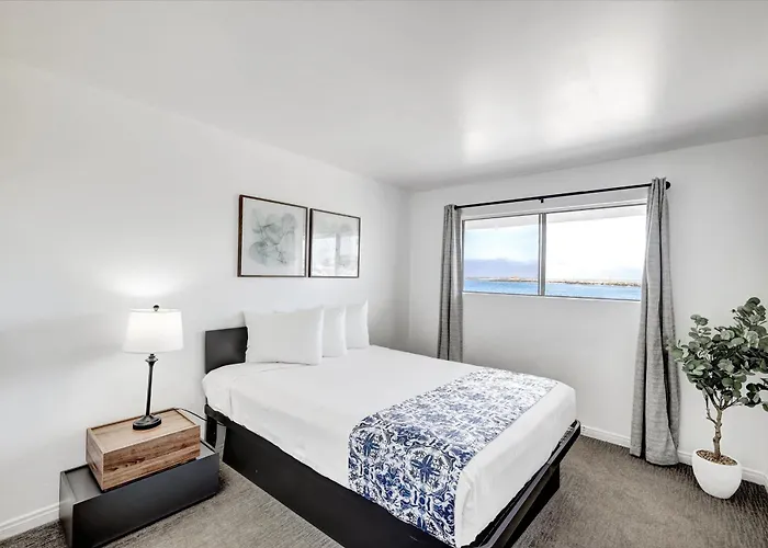 Oceanside Marina Suites - A Waterfront Hotel, United States
