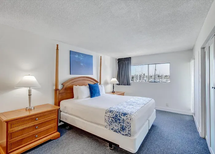 Marina Suites - A Waterfront