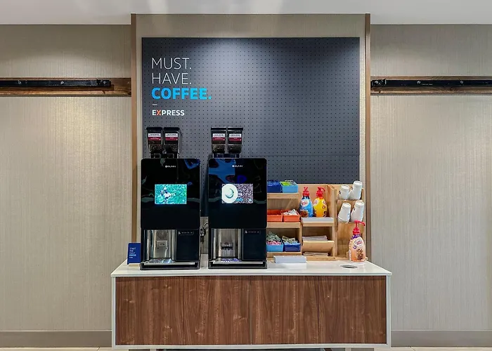 Holiday Inn Express & Suites By Ihg