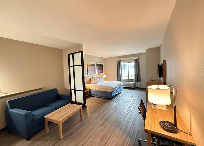Days Inn & Suites By Wyndham Houston / West Energy Corridor Mission Bend, United States