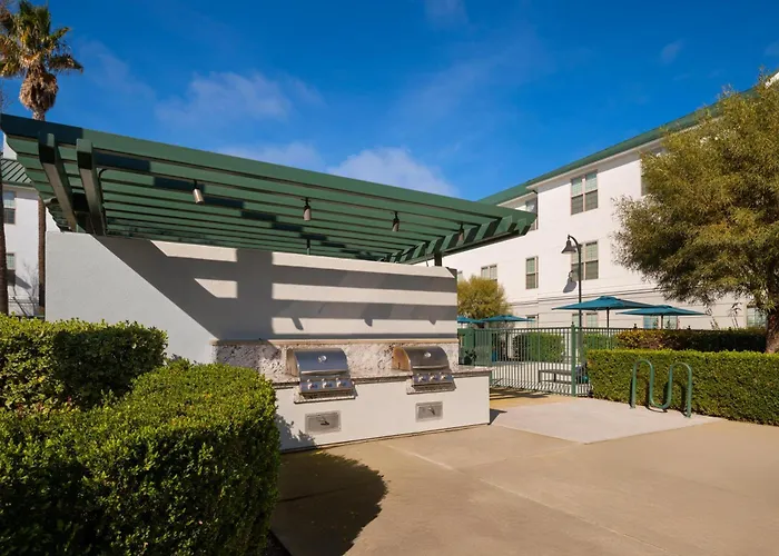 Homewood Suites By Hilton Airport-Natomas