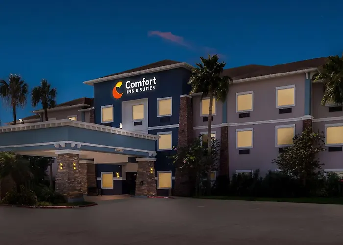 Comfort Inn & Suites Near I-2