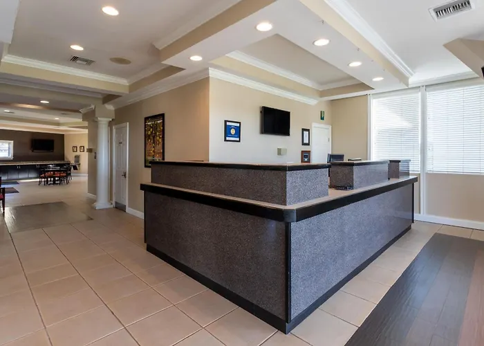 Travelodge By Wyndham Lakeland