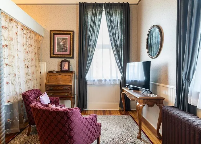 The Reynolds Mansion Bed & Breakfast Woodfin, United States