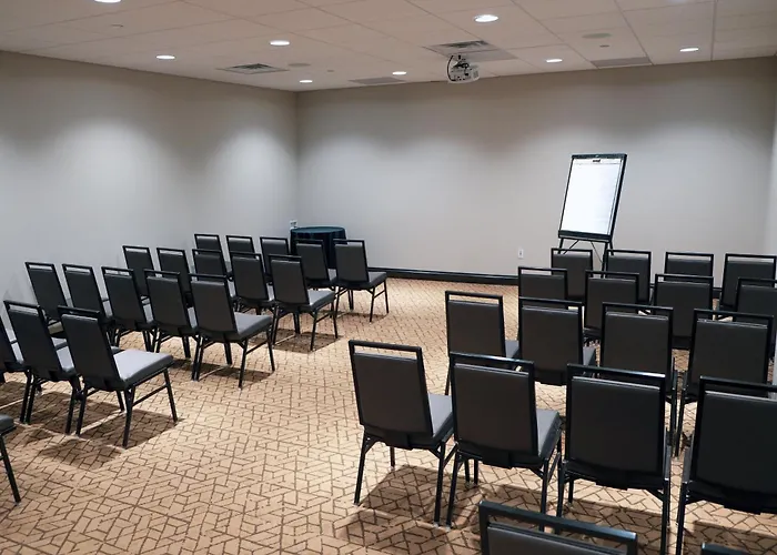 Holiday Inn & Suites Philadelphia W - Drexel Hill By Ihg, United States