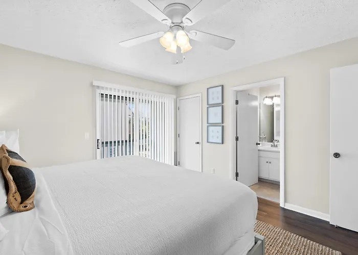 Wendwood Condominiums