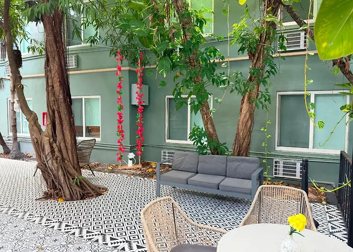 Atrium Hotel, Trademark Collection By Wyndham