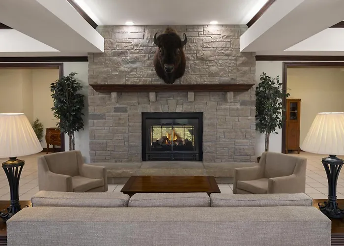 Crown Pointe Lodge; BW Signature Collection