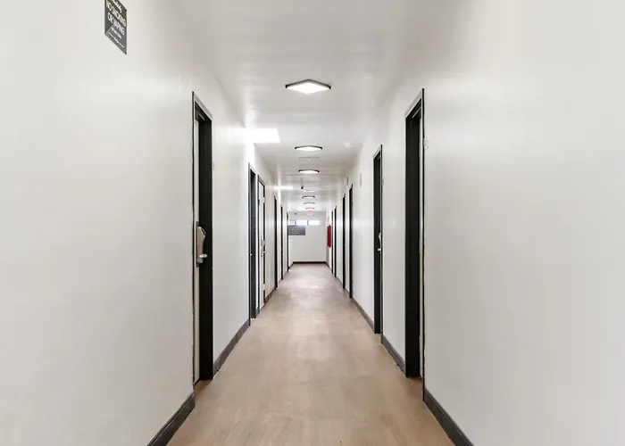 Encore Inn Inglewood