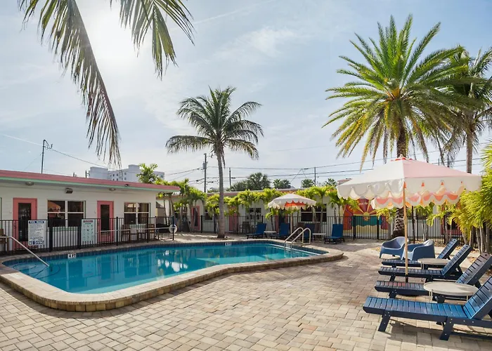 142 - Time Travelers Welcome: Your 50S Style Getaway