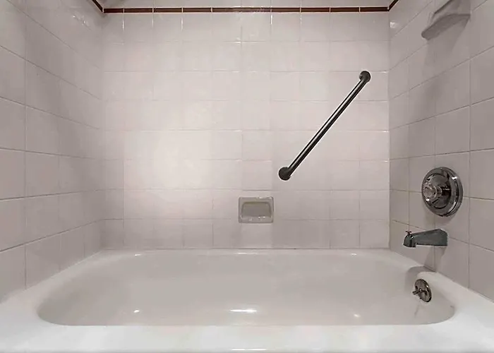 Days Inn & Suites By Wyndham Канаб, Сполучені Штати