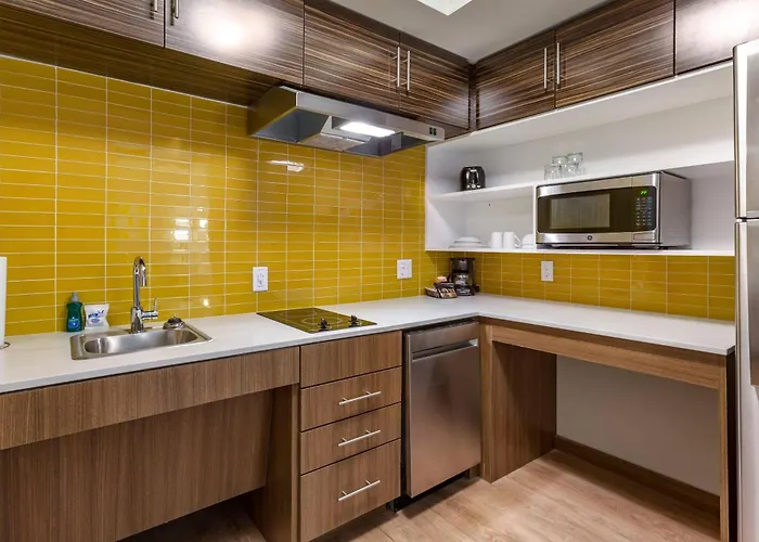 Mainstay Suites South