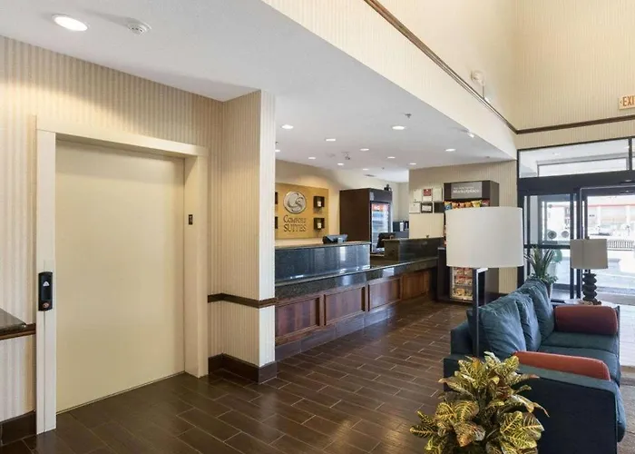 Comfort Suites Plainview