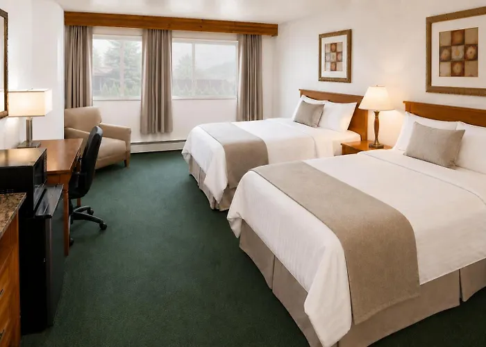 Frontier Lodge