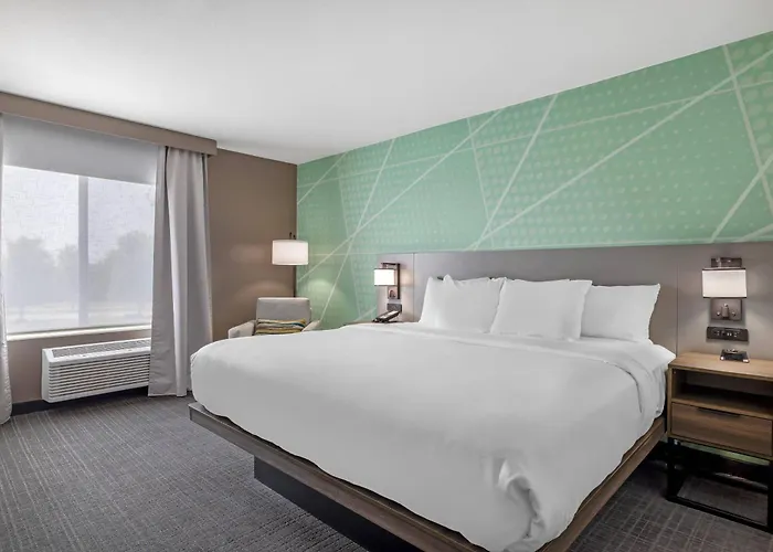 Comfort Inn & Suites South Mayo Clinic