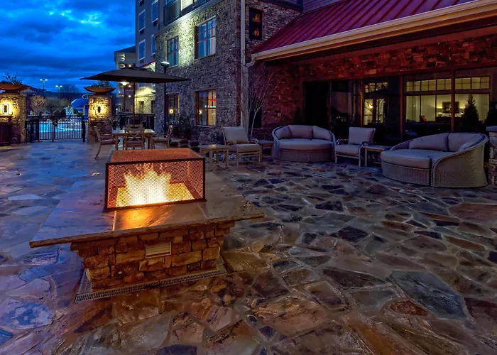 Black Fox Lodge Pigeon Forge, Tapestry Collection By Hilton, Estados Unidos