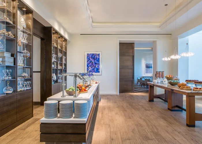 Grand Hyatt Bay