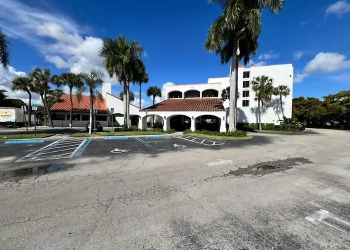 Ramada By Wyndham Airport