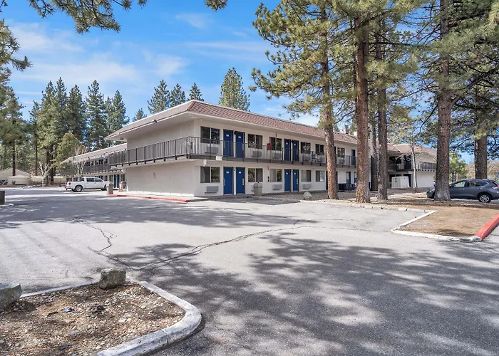 Motel 6-, Ca