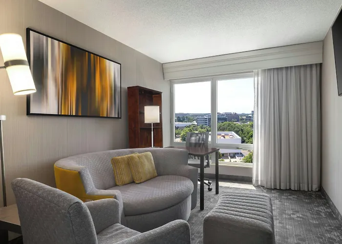 فندق Courtyard By Marriott Tysons Mclean تايسونز كورنر, الولايات المتحدة الأمريكية