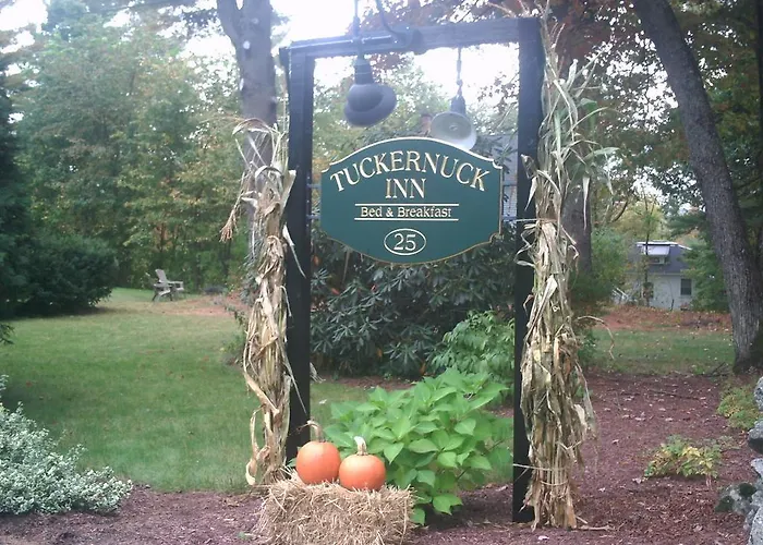 Tuckernuck Inn Bed & Breakfast Meredith, United States