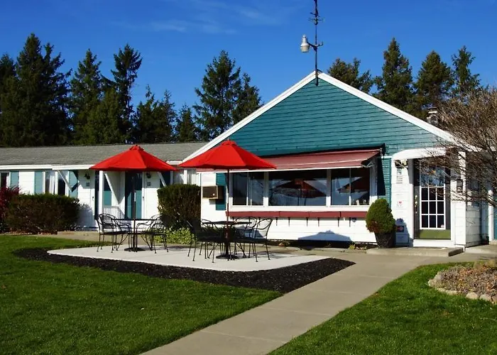 Birds Nest Motel