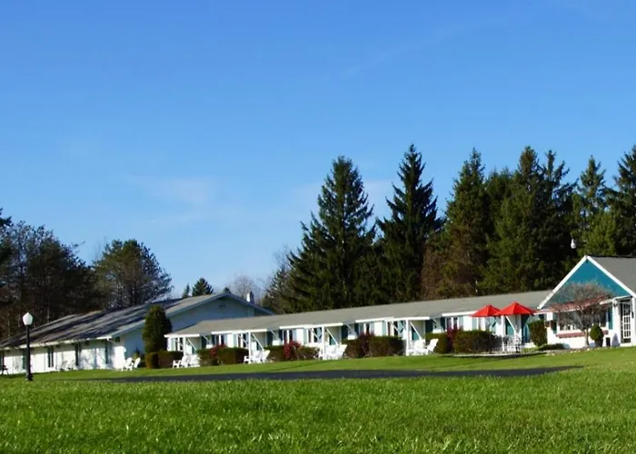 Birds Nest Motel