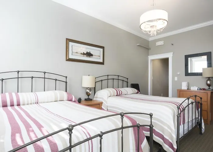 The Inn At Crystal Cove On Boston Harbor