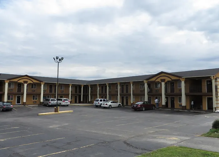 Economy Inn & Suites