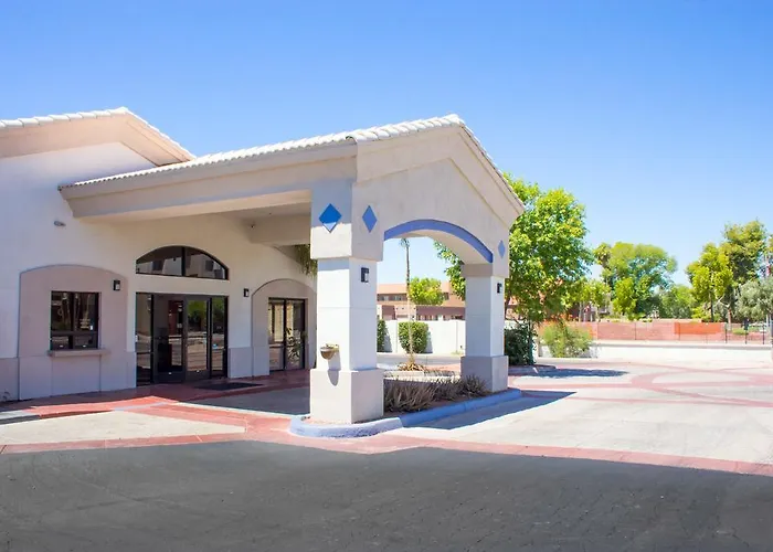 Apache Inn