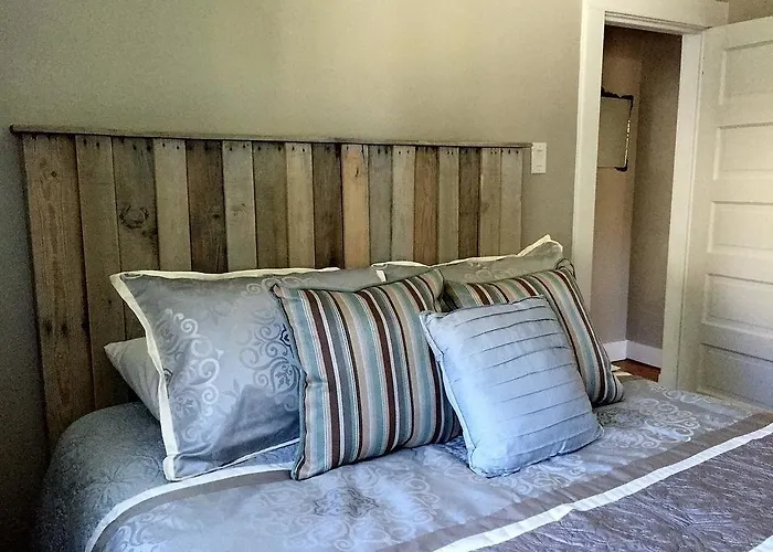 Canyon Creek Bed & Breakfast
