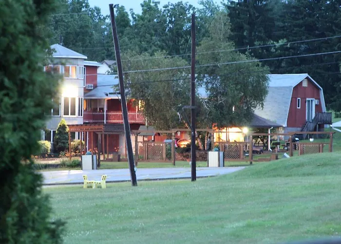 Red Barn Village Bed & Breakfast