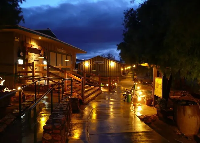 Stovepipe Wells Village