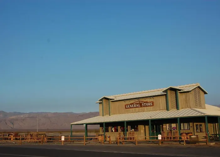 Stovepipe Wells Village