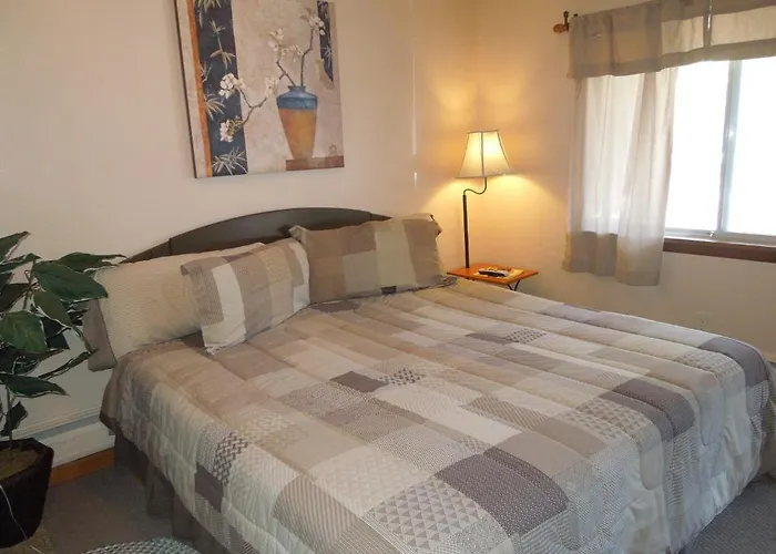 Delux Inn