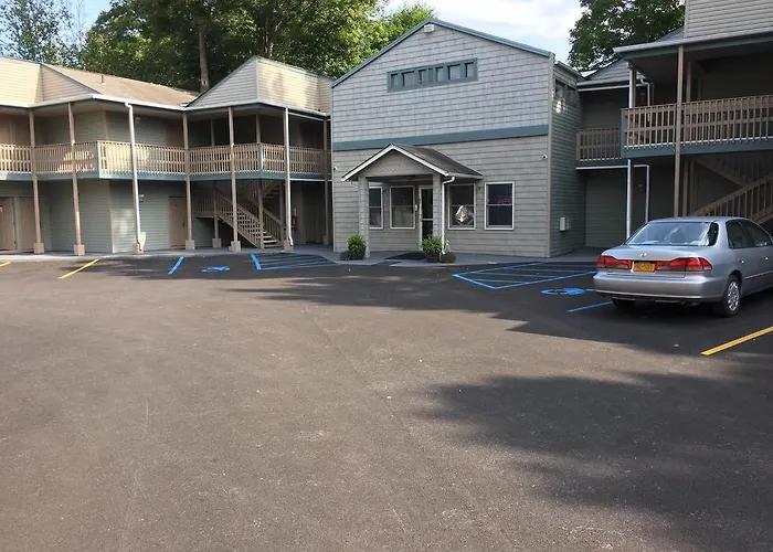 Town House Inn