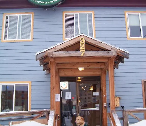 Alaska Backpackers Inn