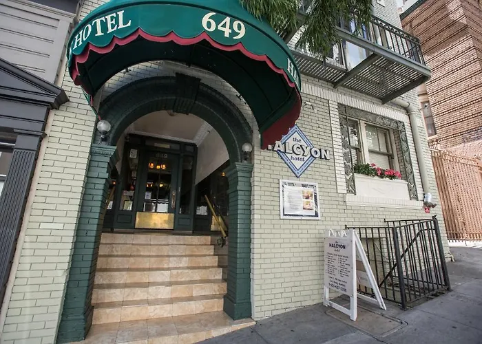 Halcyon Hotel
