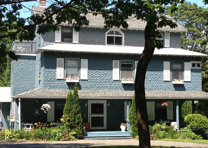 The Shore Path Cottage