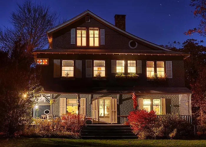 The Shore Path Cottage