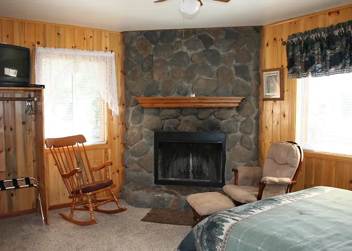 Quail Cove Lakeside Lodge Big Bear Lake, United States