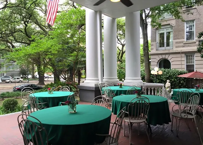 The Columns Hotel